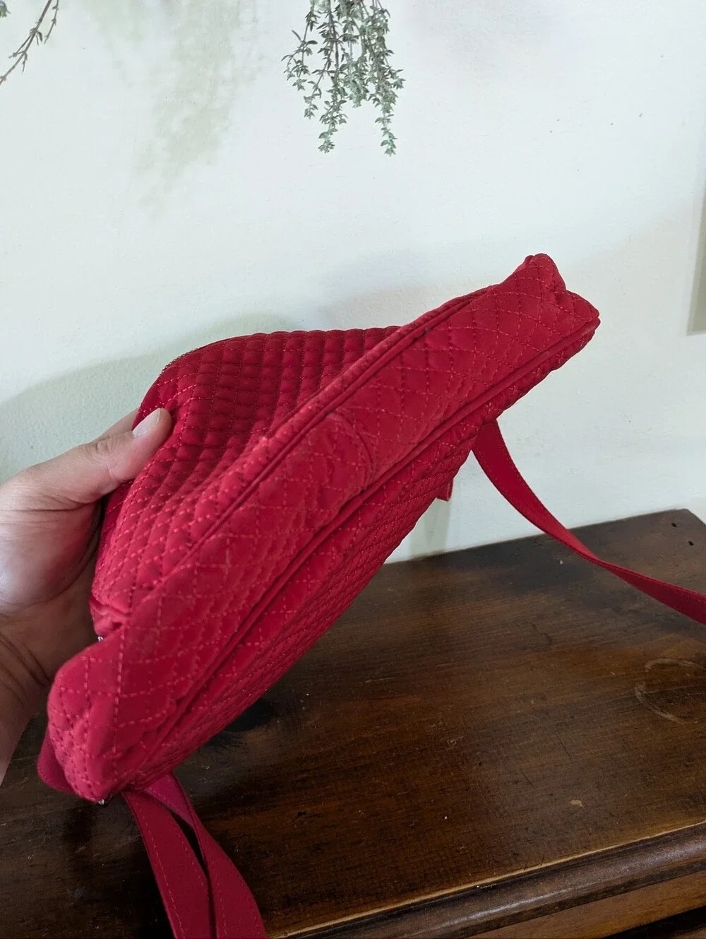 Vera Bradley Red Quilted RFID Little Hipster Crossbody Bag Classy Vibrant Style